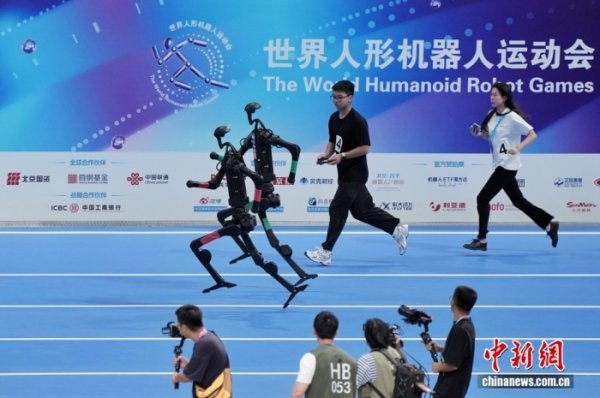 兆富配资 国家出台顶层设计 破解AI应用“最后一公里”障碍