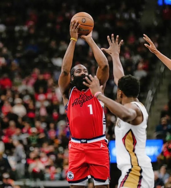 毅鸣天汇 伦纳德34+5+6断+绝杀！哈登24+5+14，快船126-124击败鹈鹕！